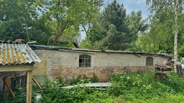 Traumhaftes Reethaus mit zwei Wohnungen in idyllischer Alleinlage