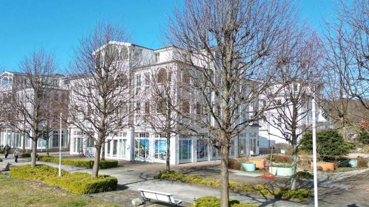 Attraktives Immobilienpaket im Seepark Sellin – Zwei Einheiten mit vielseitigem Nutzungspotenzial