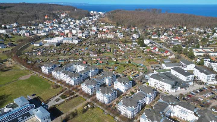 Seepark Sellin: Großzügige Ferienwohnung + Apartment im attraktiven Paket