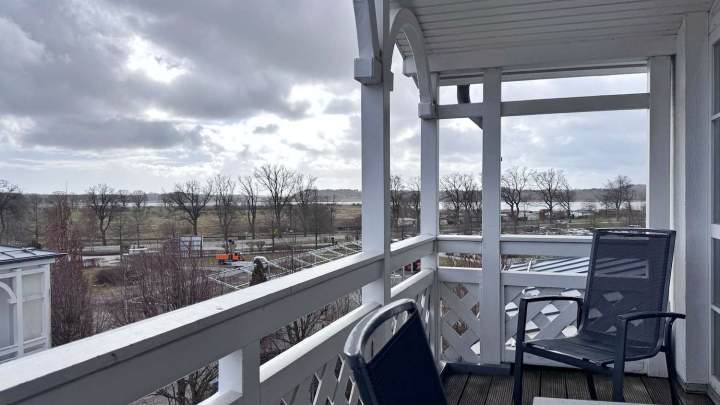 Seepark Sellin: Großzügige Ferienwohnung + Apartment im attraktiven Paket