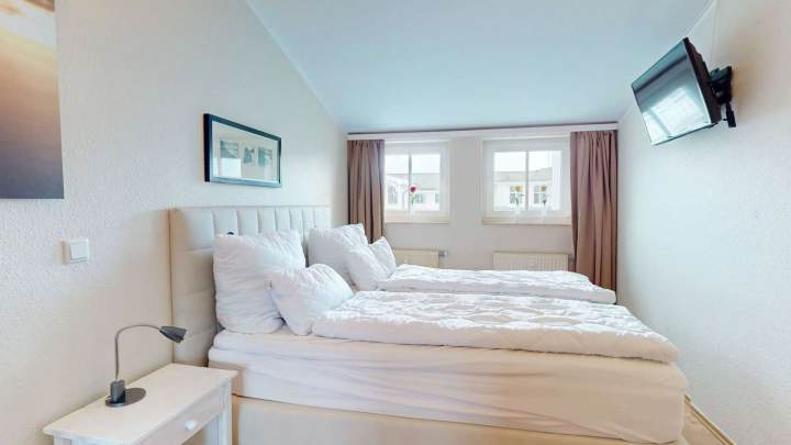 Seepark Sellin: Großzügige Ferienwohnung + Apartment im attraktiven Paket