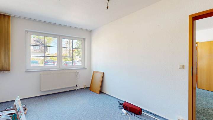 Vielseitiges Einfamilienhaus mit Einliegerwohnung und Büroeinheit in Sassnitz auf Rügen