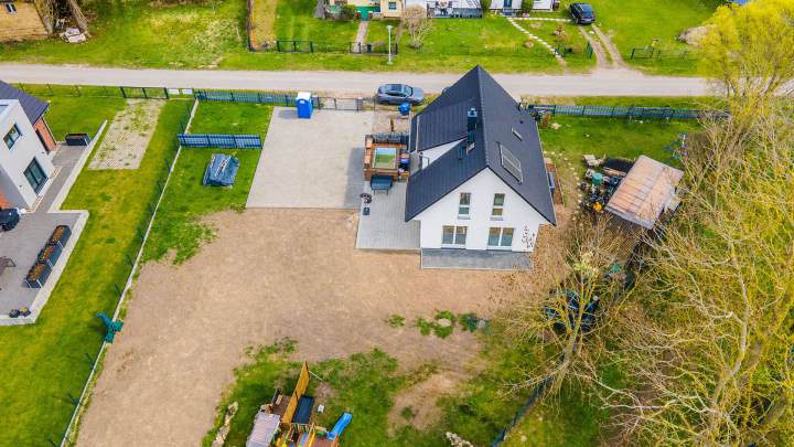 Modernes Einfamilienhaus aus 2019 mit großzügigem Grundstück in Groß Mohrdorf