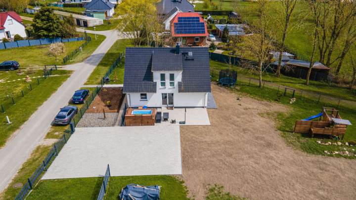 Modernes Einfamilienhaus aus 2019 mit großzügigem Grundstück in Groß Mohrdorf