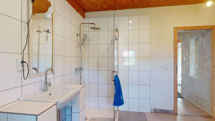 Einfamilienhaus mit großem Grundstück – Gestaltungspotenzial inklusive