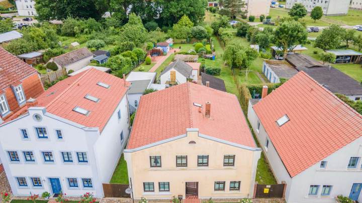 Doppelhaushälfte mit  Garage und Garten auf der Insel Rügen