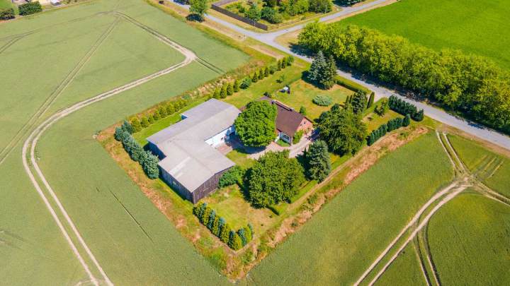 Schönes Landhaus mit großzügigem Nebengelass