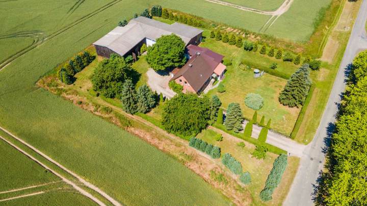Schönes Landhaus mit großzügigem Nebengelass