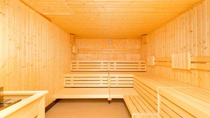 Attraktives Ferienappartement nur 100 m vom Sandstrand entfernt.