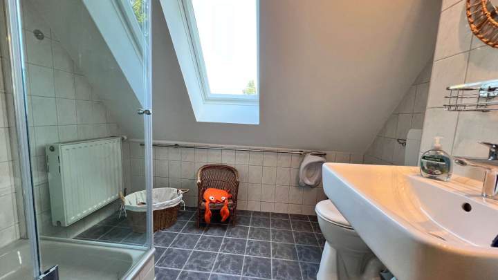 Zwei-Familien-Haus am Wasser – Wohnen, wo andere Urlaub machen