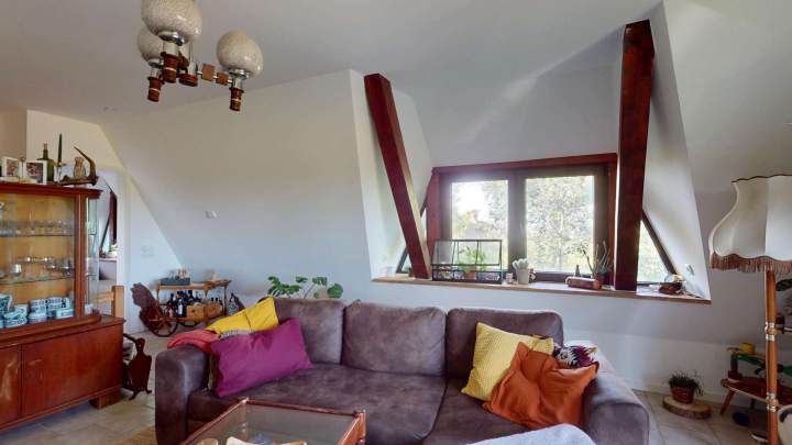 Zwei-Familien-Haus am Wasser – Wohnen, wo andere Urlaub machen