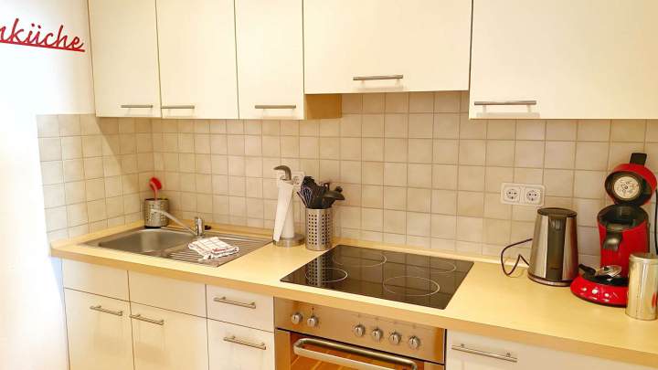 Stilvolles Appartementhaus mit 11 Ferienwohnungen an der Uferpromenade der Altstadt von Sassnitz