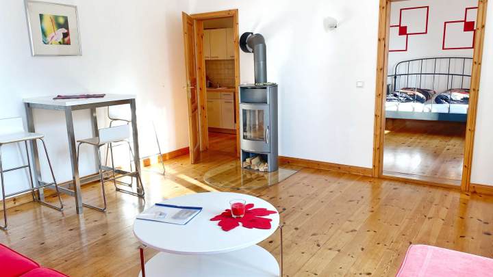 Stilvolles Appartementhaus mit 11 Ferienwohnungen an der Uferpromenade der Altstadt von Sassnitz