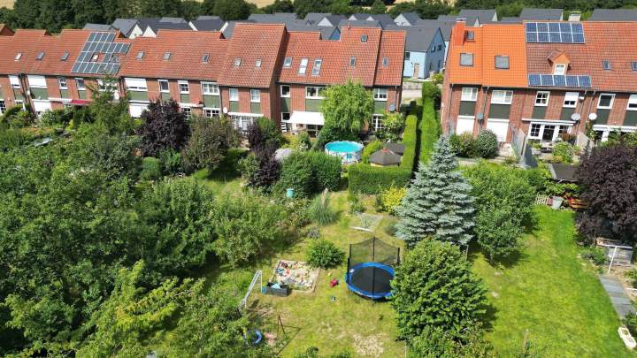 Reihenhaus mit Südterrasse und Einliegerbereich bei Sagard