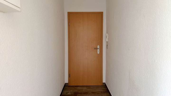 Attraktive 2,5-Zimmer-Wohnung mit Balkon und zwei Parkplätzen