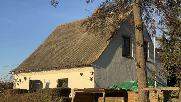 Charmantes Wohnhaus in Alleinlage – sanierungsbedürftig mit großem Grundstück