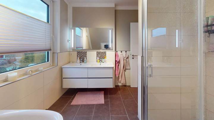 Modernes Einfamilienhaus mit zeitgemäßer Ausstattung 