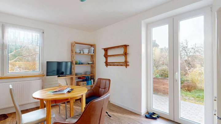 Doppelhaushälfte mit großem Grundstück – flexibel nutzbar in zentraler Ortslage im Norden Rügens