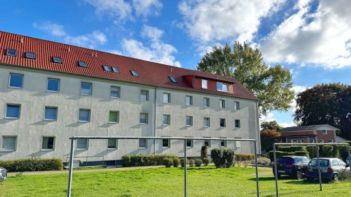 Gut geschnittene 3-Zimmer-Wohnung mit Balkon und Stellplatz in Sassnitz