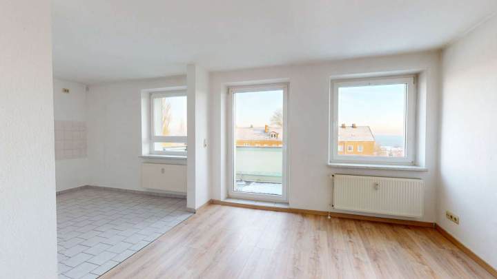 Gut geschnittene 3-Zimmer-Wohnung mit Balkon und Stellplatz in Sassnitz